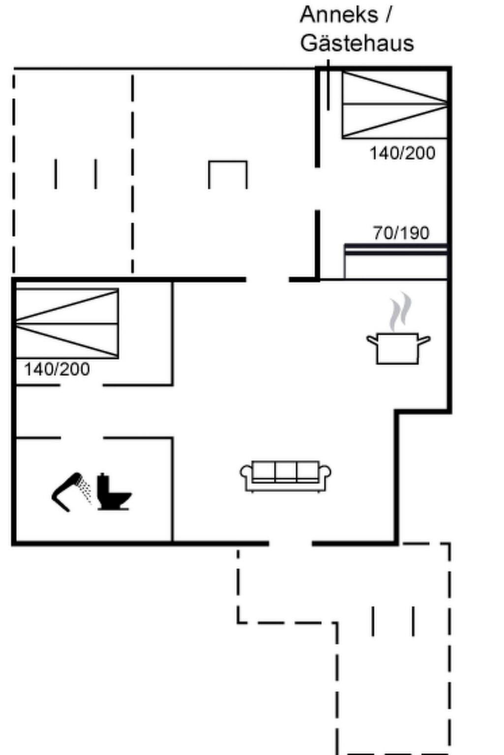Un aménagement de chambre d’hôtel comprenant une kitchenette, une salle de bain et un espace de vie.