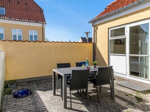 Outdoor dining - "Adla" - 450m from the sea by Interhome (Løkken)