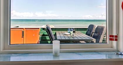 "Eldar" - 5m from the sea by Interhome