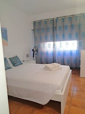 Iron/ironing board, free WiFi, bed sheets - T1 MIRA PRAIA R\C A (Quarteira)