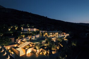 Exterior - Mesmerising sea views, 50m2 heated pool, high-end home cinema, minimal design (Chania)