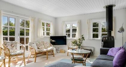 "Ingobert" - 50m from the sea by Interhome