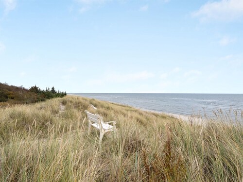 "Amaryllis" - 100m from the sea by Interhome