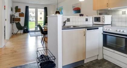 "Amaryllis" - 100m from the sea by Interhome