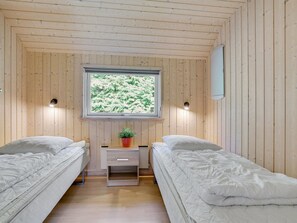 4 bedrooms, WiFi