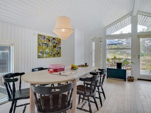 Dining - "Lisbeth" - 400m from the sea by Interhome (Sjællands Odde)