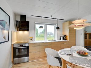 Fridge, oven, cookware/dishes/utensils