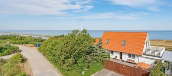 "Yorrick" - 50m to the inlet by Interhome