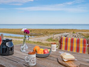 Outdoor dining - "Yorrick" - 50m to the fjord by Interhome (Løgstør)