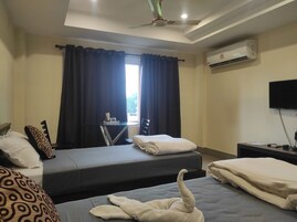 Deluxe Double Room | Bed sheets