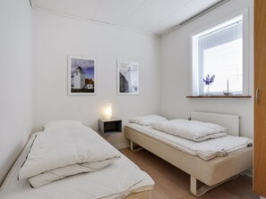 2 bedrooms