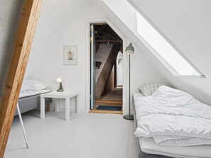 14 bedrooms, internet