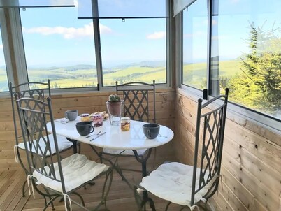Apartment 'Superbe Appartement Avec Loggia' with Mountain View, Private Terrace and Wi-Fi