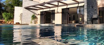 Villa Valériane, luxe en moderniteit te midden van de Var-wijngaarden
