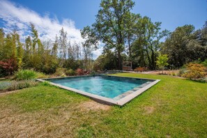 Pool - Villa Nandina, a Hidden Gem Surrounded by Nature, Close to Sports and Cultural Activities (Trans-en-Provence)