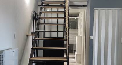 Appartement "Chez Nono Et Vero" avec vue sur les montagnes, terrasse privée et Wi-Fi