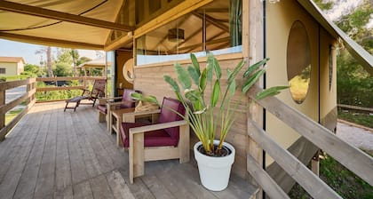 Studio Apartment 'Suite Glamping Vicino Al Mare' with Private Terrace and Wi-Fi