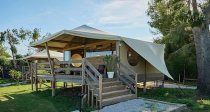 Einzimmerapartment 'Suite Glamping Vicino Al Mare' mit privater Terrasse und WLAN