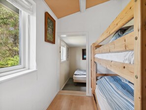 2 bedrooms, internet