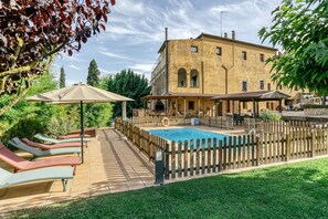Pool - Farmhouse 'Mas Alba' with Mountain View, Private Pool and Wi-Fi (Terradelles Girona)