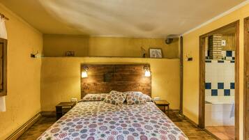 5 chambres, accès au Wi-Fi (inclus), literie fournie