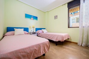 3 bedrooms, WiFi, bed sheets