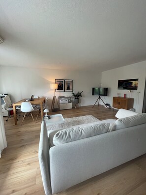 Interior - Charming 2.5 room apartment (Oberuzwil)