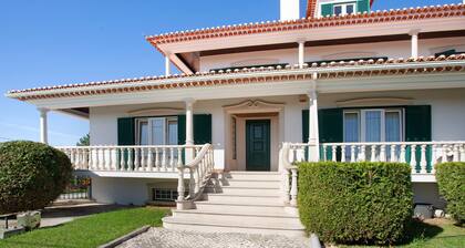 Holiday Home 'Casa Imaginário Com Serenidade' with Shared Garden, Wi-Fi and Air Conditioning