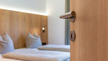 1 室のベッドルーム、WiFi (無料)、ベッドシーツ