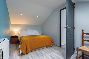 5 chambres, fer et planche Ă repasser, Wi-Fi gratuit, draps fournis