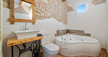 Holiday Home 'Ca La Rápita' with Balcony & Wi-Fi