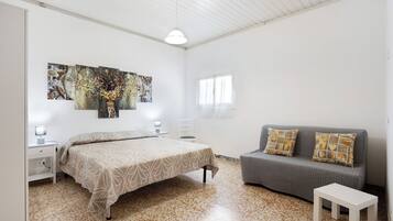 2 Schlafzimmer, kostenloses WLAN, BettwÀsche