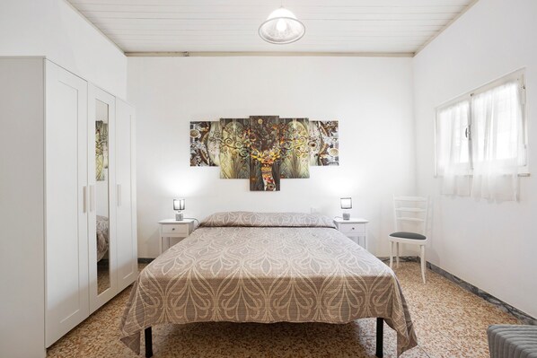 2 bedrooms, free WiFi, bed sheets