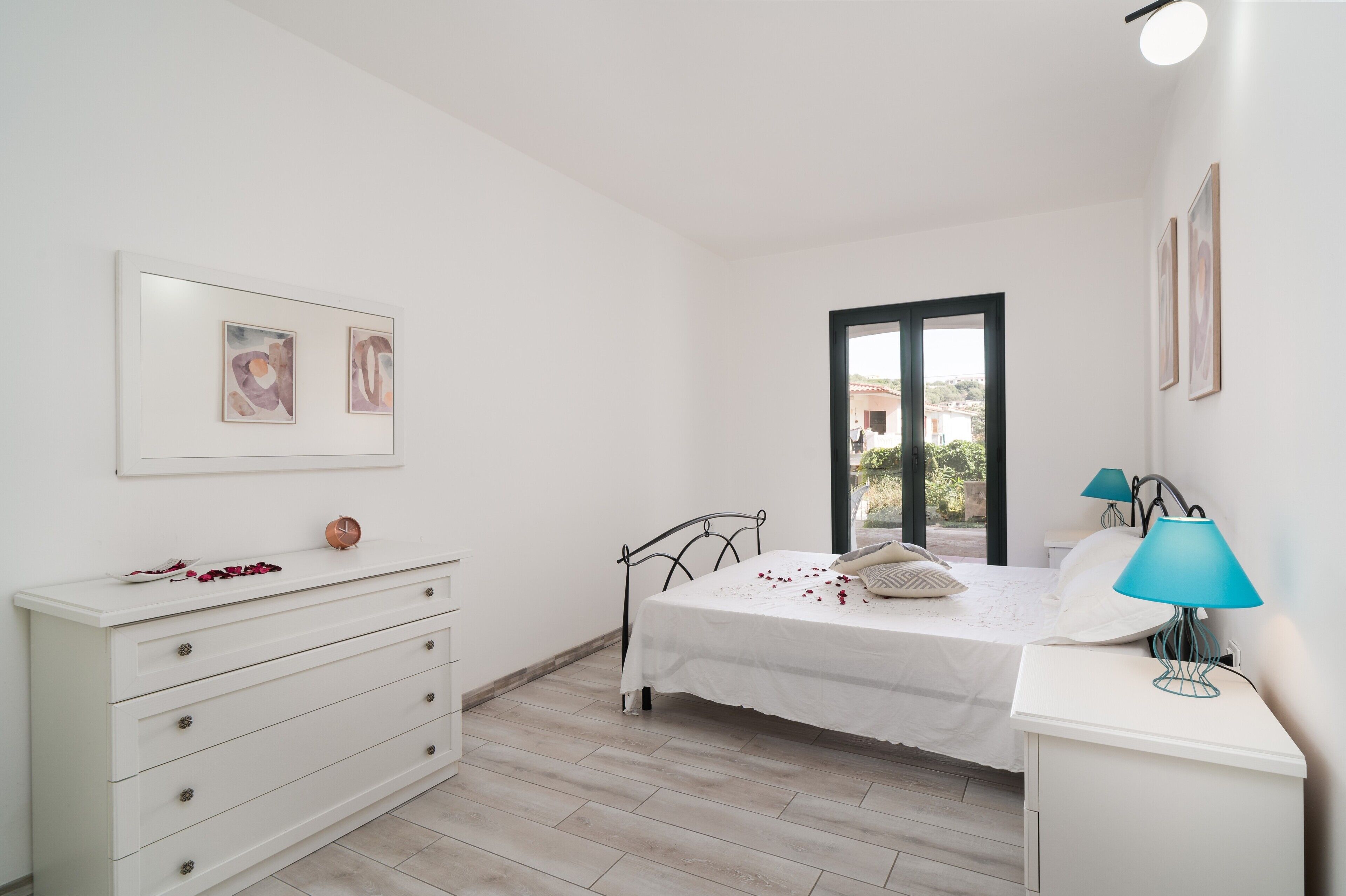 2 soverom, wi-fi (inkludert) og sengetøy