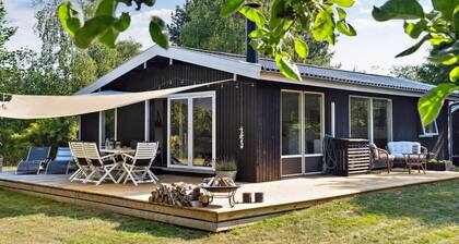 "Thordgrim" - 600m from the sea by Interhome