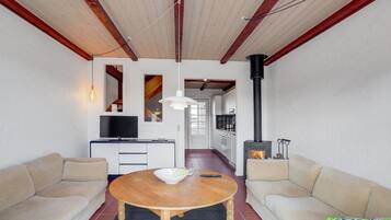 Télévision, cheminée