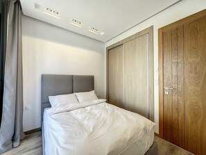 2 chambres, fer et planche à repasser, Wi-Fi gratuit, draps fournis