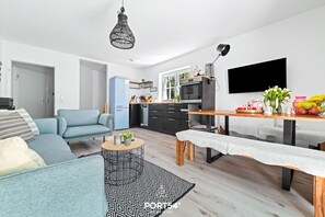 Télévision, lecteur de DVD, chaßne hi-fi