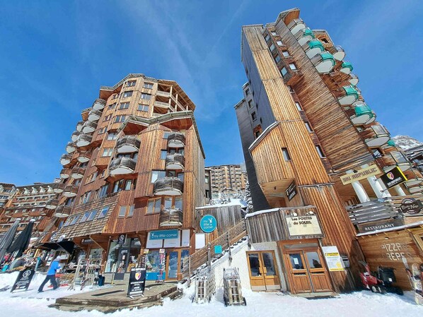 Exterior - Duplex for 4 in center with Wifi (Avoriaz)