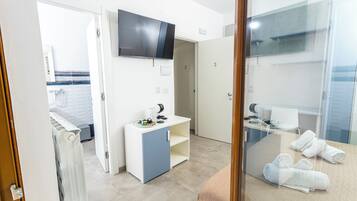 Superior Room | 1 bedroom, minibar, in-room safe, desk