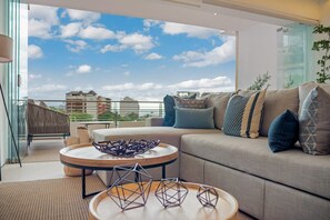 Een televisie en een kantoor