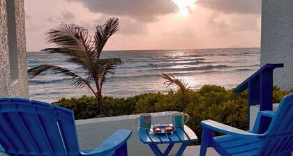 Right ON the BEACH!!! 2 bedroom condo! The Seaside Princesse