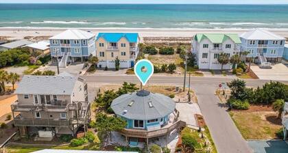 Charming 2-bedroom home in Topsail Beach, perfect for family getaways!