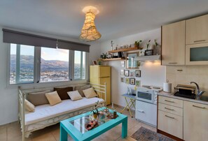 Smart TV - Breathtaking view. (Sitia)