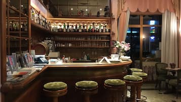 Bar (in der Unterkunft)