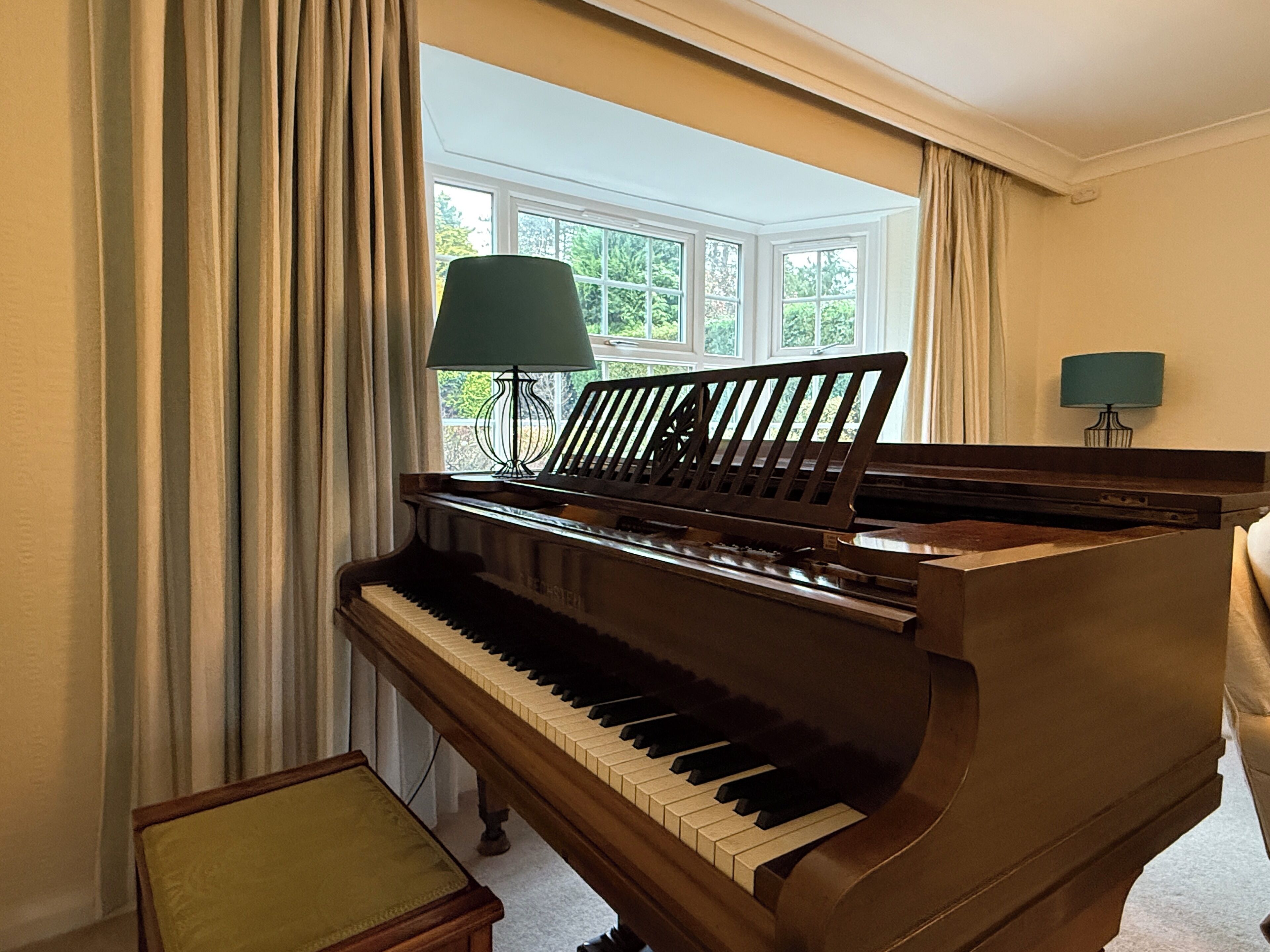 家庭独立别墅 | 起居区 | 40-英寸液晶电视（配备卫星频道）