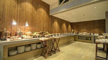 Desayuno bufé gratuito y diario