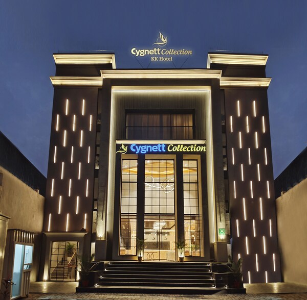 Cygnett Collection Kk Hotel - Faizabad