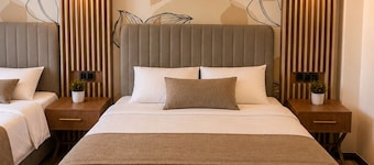 Lumiera Suites Hotel