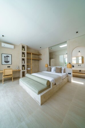 2 Schlafzimmer, Zimmersafe, Schreibtisch, Bügeleisen/Bügelbrett